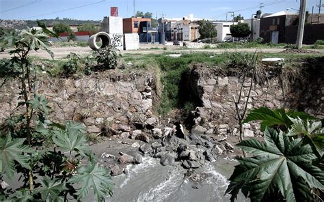 El Sistema De Agua De Le N Vierte T Xicos Industriales En Arroyos Y