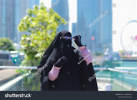Women Muslim Wearing Burka On Beach Stock Photo 2199889557 | Shutterstock