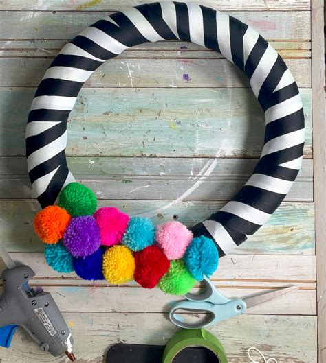 dollar tree pool noodle wreath - Re-Fabbed