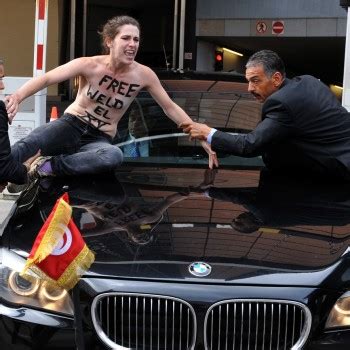 Naked Protesters Phun Org Forum