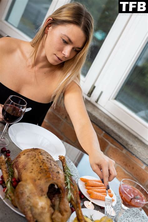 Paulina Nude Sexy Photos Sexy E Girls