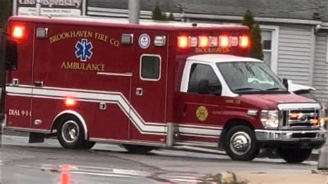 Brookhaven Fire Company Ambulance 52B Responding 9 18 23 YouTube