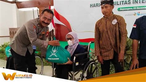 Unjuk Karya Kaum Disabilitas Bojonegoro Di Peringatan Hari Disabilitas