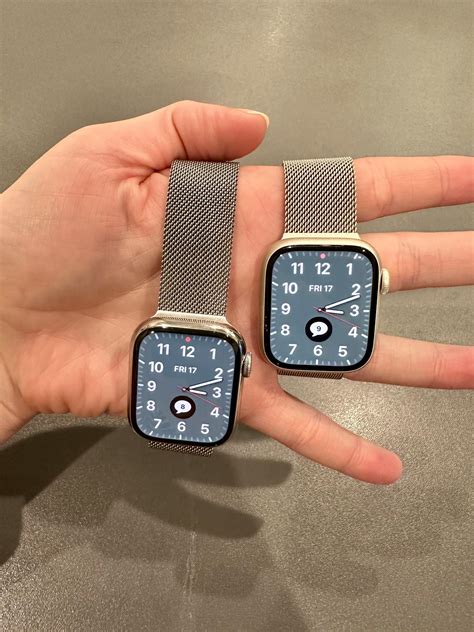 Silver Stainless Vs Starlight R Applewatch