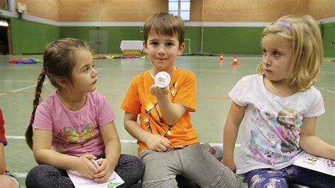 Volkmarser Kinderturnen rührt Werbetrommel