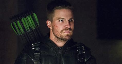 The Truth About Stephen Amell S Net Worth Since Arrow