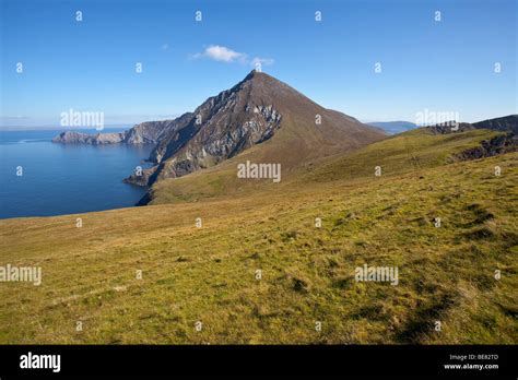 The sea cliffs of Achill Islands Stock Photo - Alamy