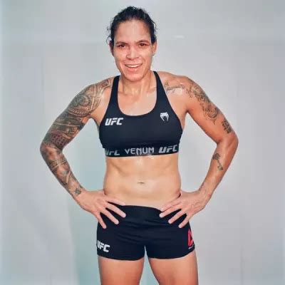 Amanda Nunes Bio, player, Net Worth, Height, Nationality