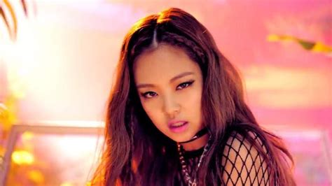 Foto Jennie Blackpink Boombayah Caizla