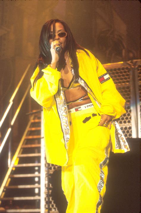 12 Throwback Photos Of Aaliyahs Iconic Style Sitename Essence