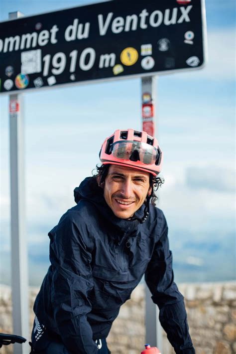 Lachlan Mortons Alt Tour Ends In Paris A Solo Ride Of 5 509km In 18