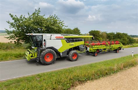 Neue Hybrid Mähdrescher Claas Lexion 8900 7400 Müller Siblingen Gmbh