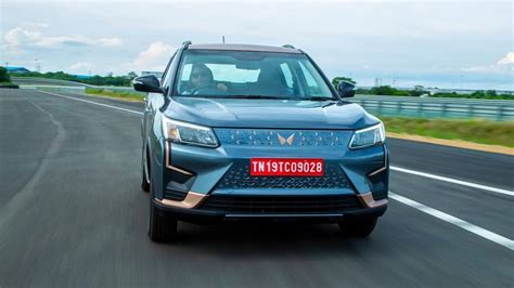 Mahindra Xuv400 Gets Over 10 000 Bookings Within Five Days Waiting Period Explained Car News