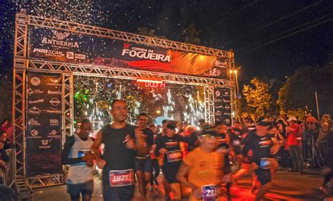 Mais de 4 mil atletas disputam 75ª Corrida da Fogueira em Juiz de Fora