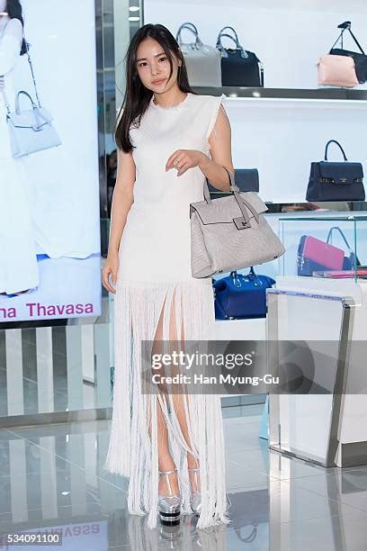 Min Hyo Rin Appears At Samantha Thavasa Lotte Department Photos And