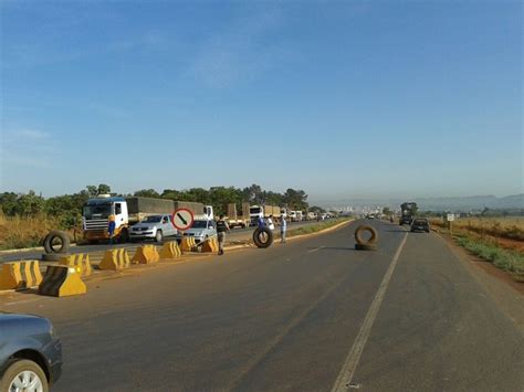 G Caminhoneiros Encerram Protesto E Liberam Rodovias Em Una Mg