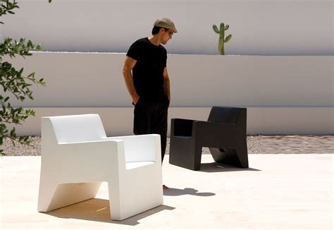 JUT lounge chair by VONDOM | STYLEPARK