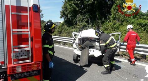 Tragico Schianto In Superstrada Porfirio Muore Sul Colpo Grave Lamico