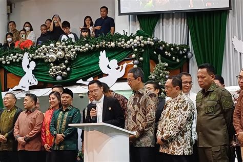 Tren Covid 19 Naik Heru Budi Imbau Jemaah Pakai Masker Saat Misa Natal