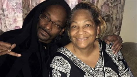 Snoop Dogg Mourns The Death Of His Mother Beverly Tate - Demotix.com