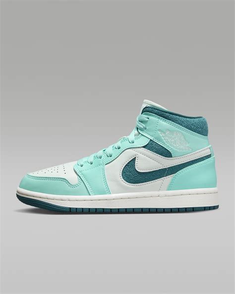 をしている ヤフオク Nike WMNS Air Jordan 1 Mid SE Universit となります