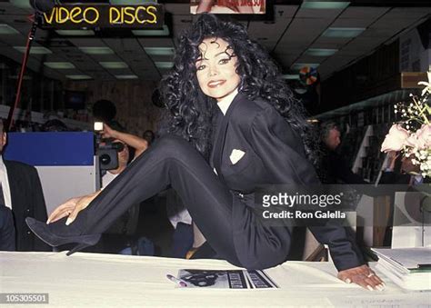 14 La Toya Jackson 1994 Photos And High Res Pictures Getty Images