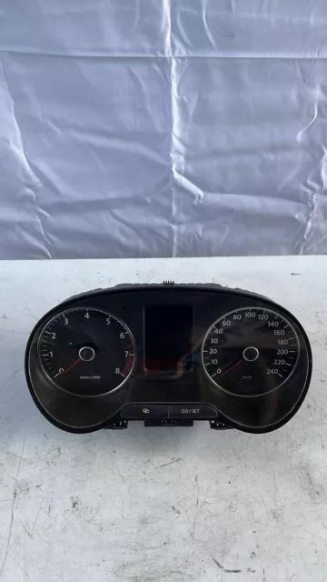 TABLEAU DE BORD VOLKSWAGEN Polo 5 Série 6R0920860D 0917 1383292 EUR