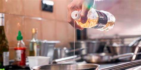 Como Descartar Leo De Cozinha Corretamente Sn Construtora