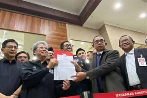 Permohonan Tpn Ganjar Mahfud Tak Tanggung Tanggung Ke Mk Bawa Barang