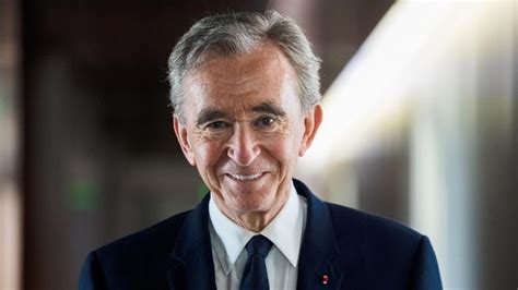 Le Fran Ais Bernard Arnault D Tr Ne Elon Musk Dans Le Classement Des