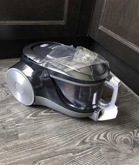 Пылесос Lg simple bin max 1600w. Абсолютно новый Москва | Бытовая ...