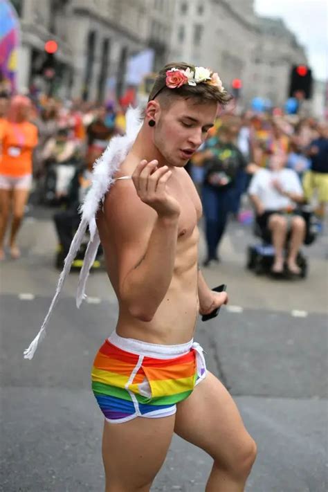 Pride Parade Outfit Pride Outfit London Pride Gay Outfit Cute Gay Couples Lgbtq Pride Cute