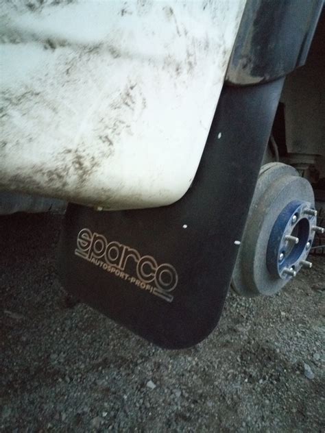 Минус нервы или универсальные брызговики Sparco — Suzuki Escudo (1G), 2 ...