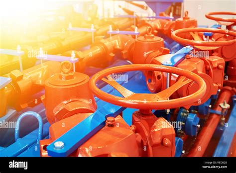 Oil Pipeline Valves Hi Res Stock Photography And Images Alamy