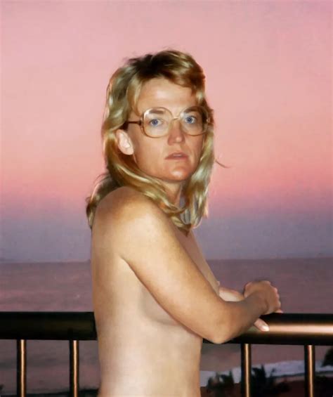 Sunset Nudes Sideboob NUDE PICS ORG