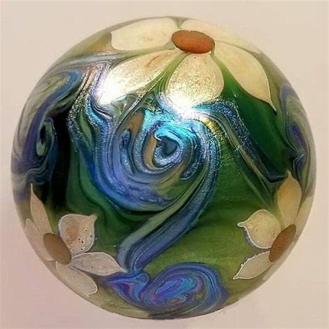 Pin By Beth Veazy On Sculptor In Paperweights Orient Glass