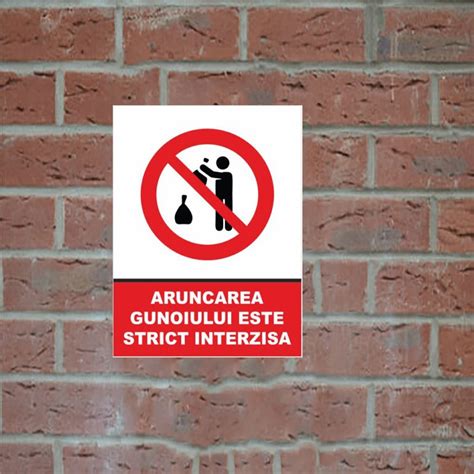 Sticker Decorativ Indicator Aruncarea Gunoiului Este Strict Interzisa