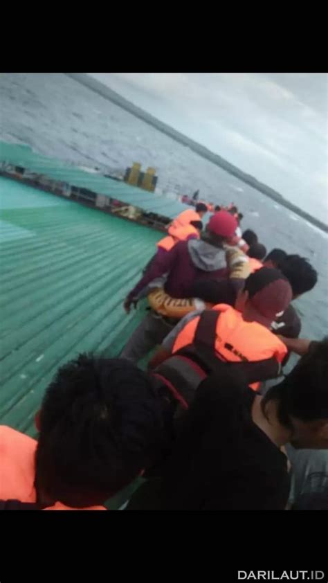 Musibah Km Lestari Maju Yang Tenggelam Di Perairan Selayar Dari Laut