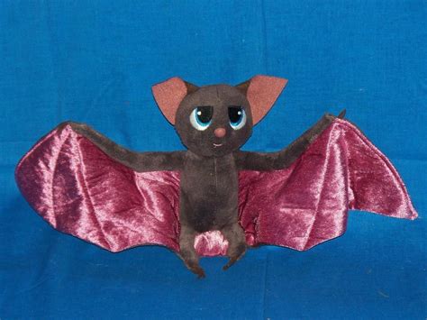 Hotel Transylvania plush Mavis bat poseable wings Dracula daughter 15 ...