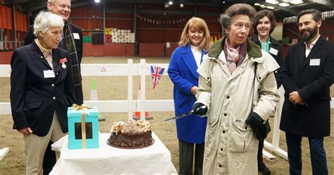 Princess Anne leaves crowds in hysterics by making demand about ...