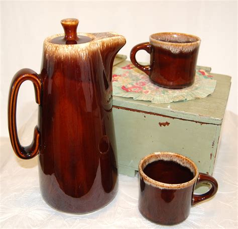 Vintage Hull Brown Drip Glaze Coffee Or Chocolate Pot With Mugs