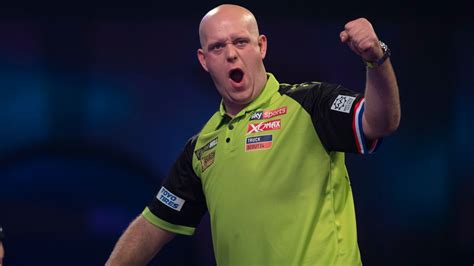 Van Gerwen / Michael van Gerwen: Premier League darts champion admits ...