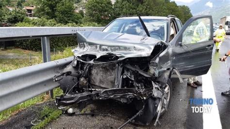 Autostrada A Torino Aosta Tratta Quincinetto Ivrea Direzione