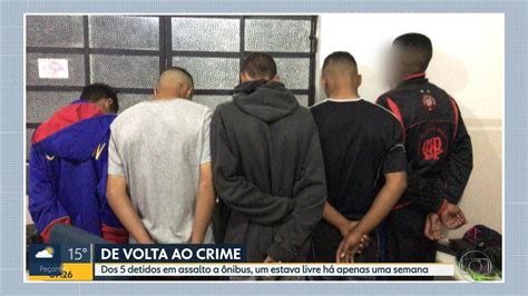 Adolescente são apreendidos suspeitos de assaltar ônibus que liga Santa