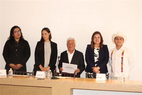 Entrega Congreso Del Estado Reconocimientos A Artistas Poblanos