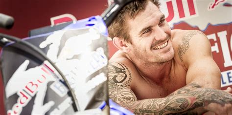 Vidéo Les meilleurs riders FMX sur leurs tatouages