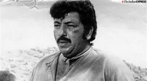 amjad khan    rs   pay  hospital bill