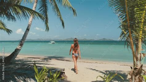 V Deo Do Stock Sensual Girl In Bikini Walking On Beach Turquoise