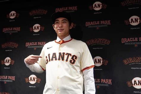 Giants introduce center fielder Jung Hoo Lee as confidence abounds ...