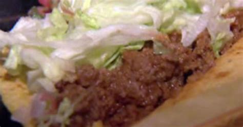 Taco Bell Fights Back On Beef Lawsuit With Ad Push Cbs Los Angeles